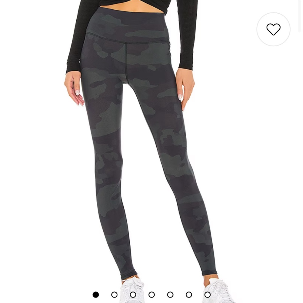 ALO Yoga: High Waist Vapor Legging in Hunter Camouflage - Size Small